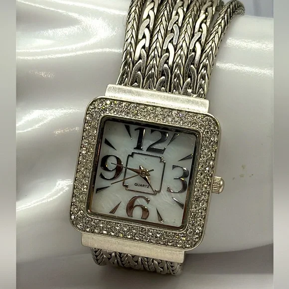 Chico’s silver tone 7 strand band watch. NWOT - Picture 2 of 5